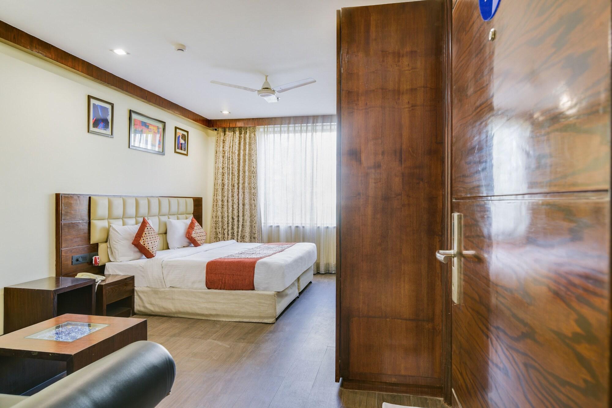 Bluestone Nehru Place By The Cosy Hotel New Delhi